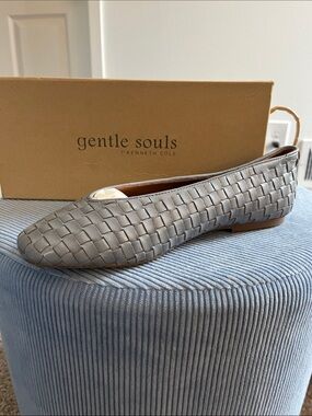 GENTLE SOULS BY KENNETH COLE  Woven Ballet Flat in Light Gray/Blue